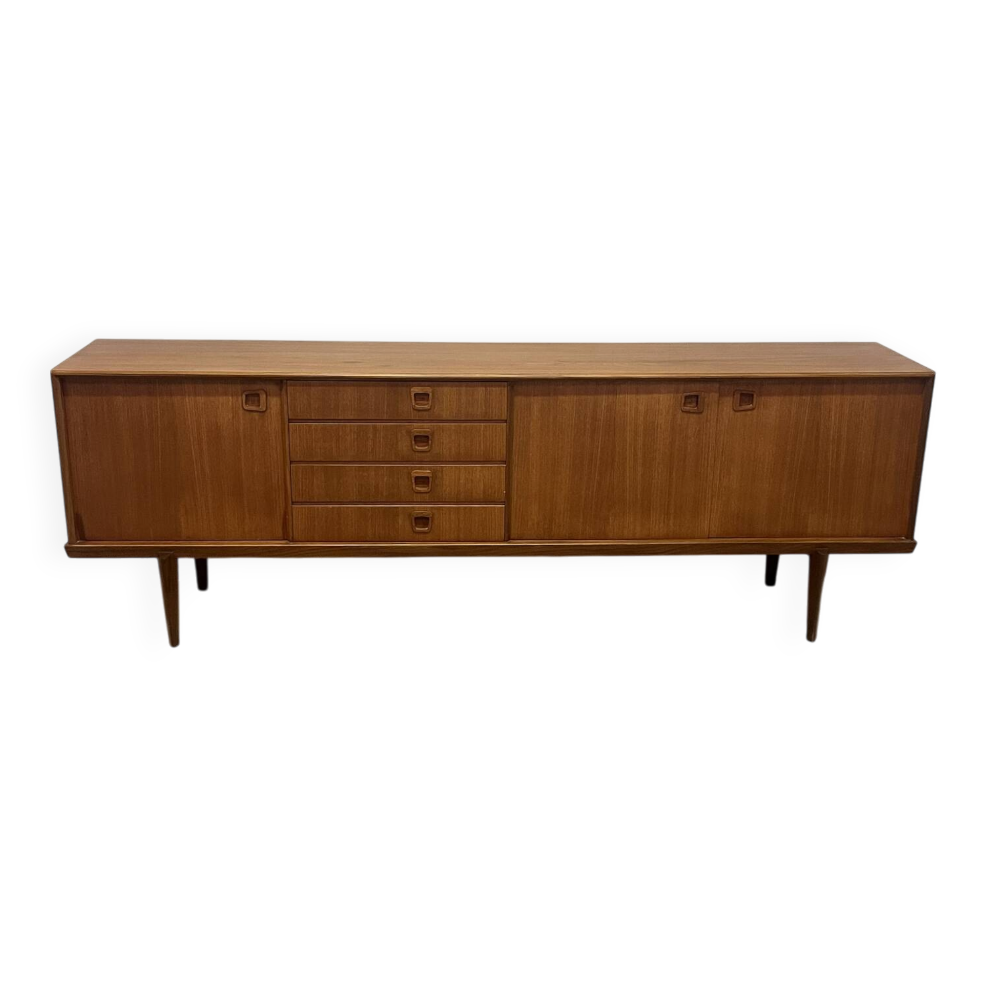 Teak enfilade
