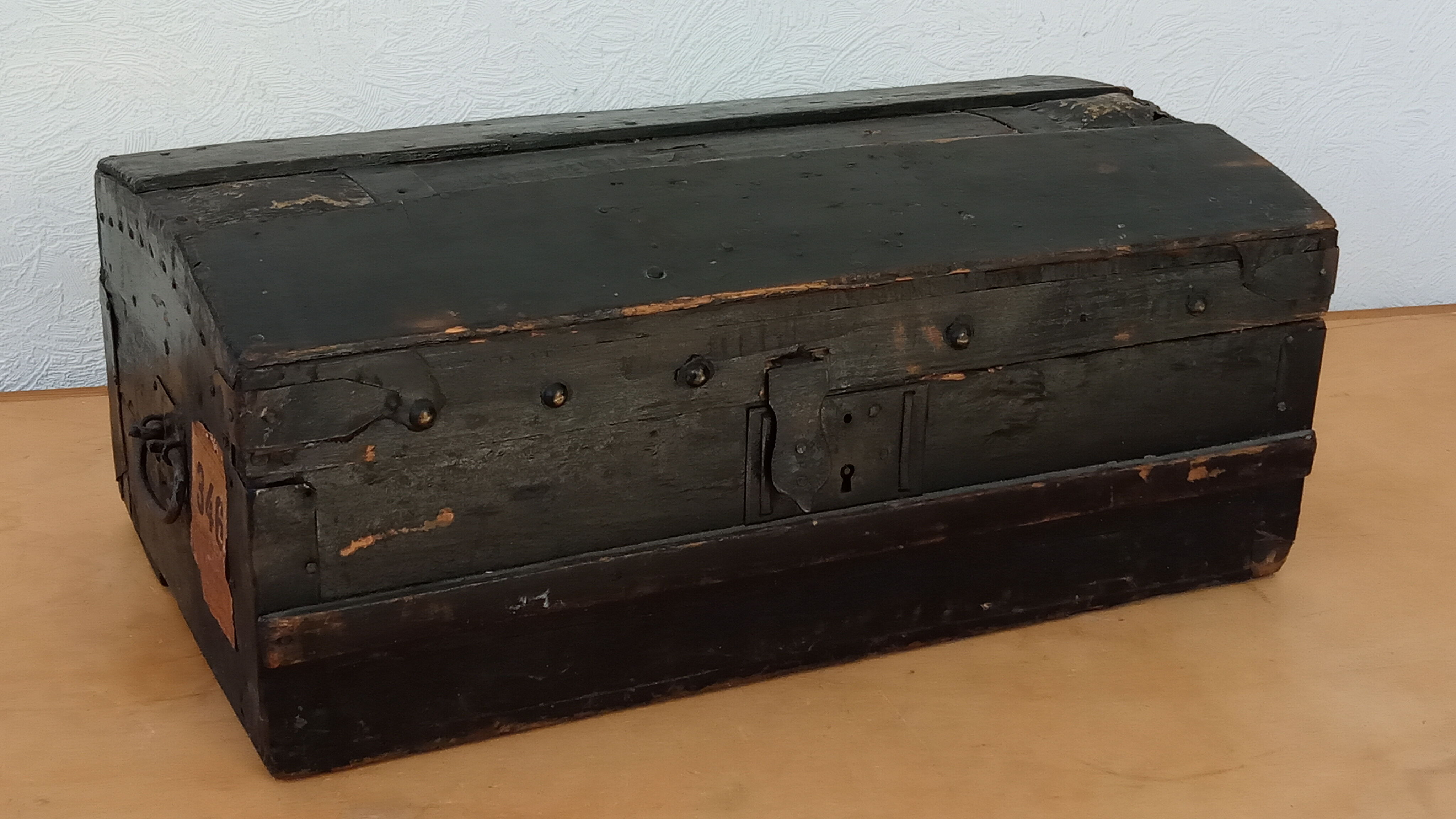 1900 travel trunk