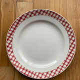 Mismatched flat plates