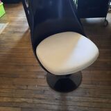 Knoll Saarinen Tulip Swivel Chair