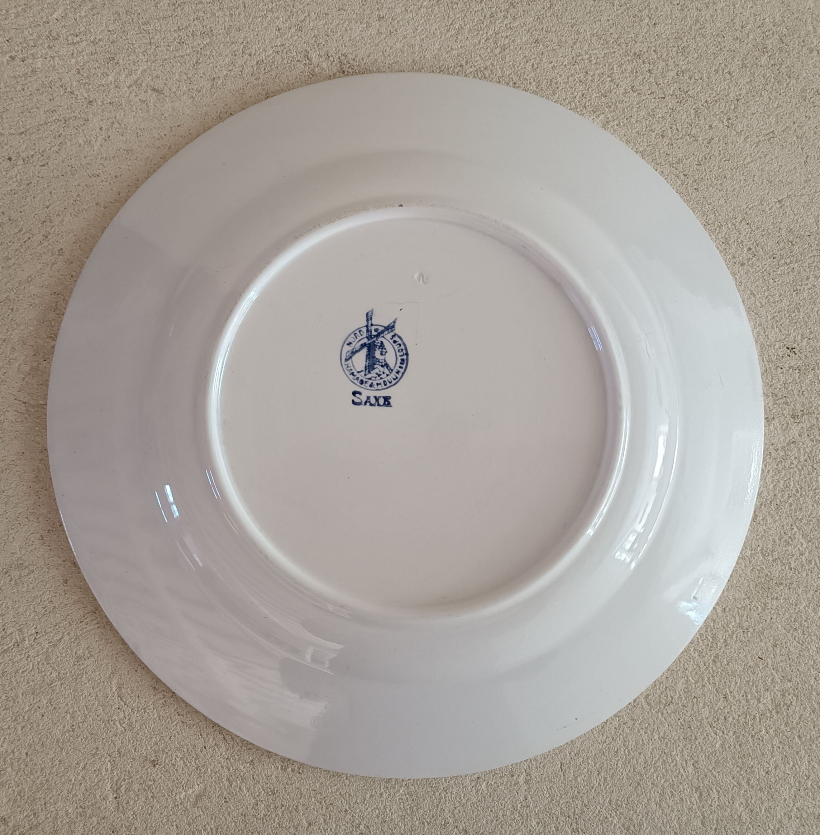 Plat terre de fer Moulin des loups