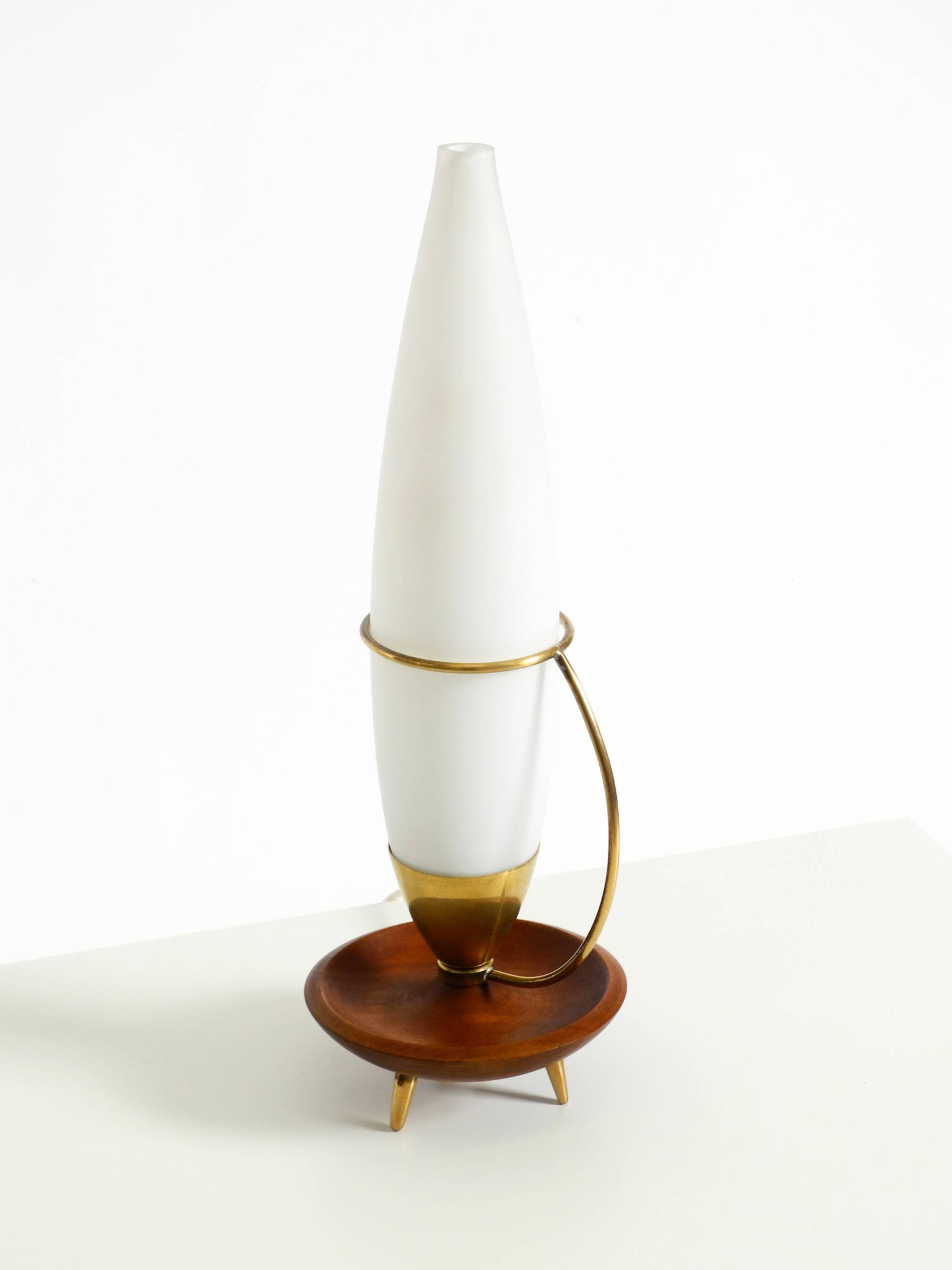 Large 1950s table lamp made of brass and teak, with a frosted glass shade