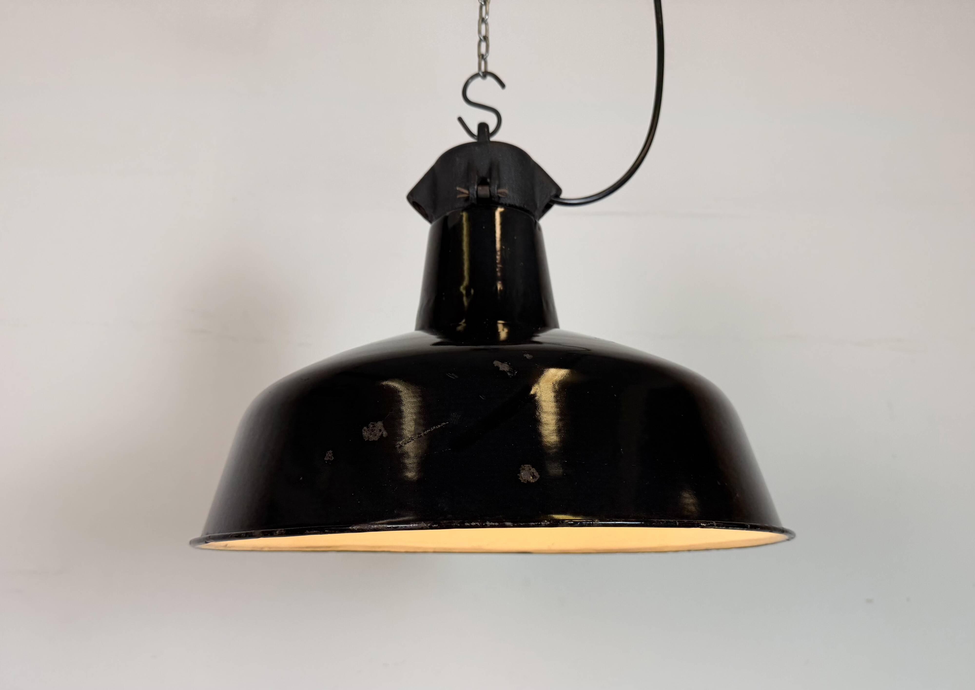 Industrial Black Enamel Factory Lamp with Cast Iron Top, 1950s
