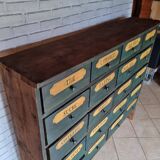 Meuble d'epicerie montagnard 19 ème siècle