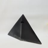 Soliflore vase in black ceramic pyramid or manta ray design