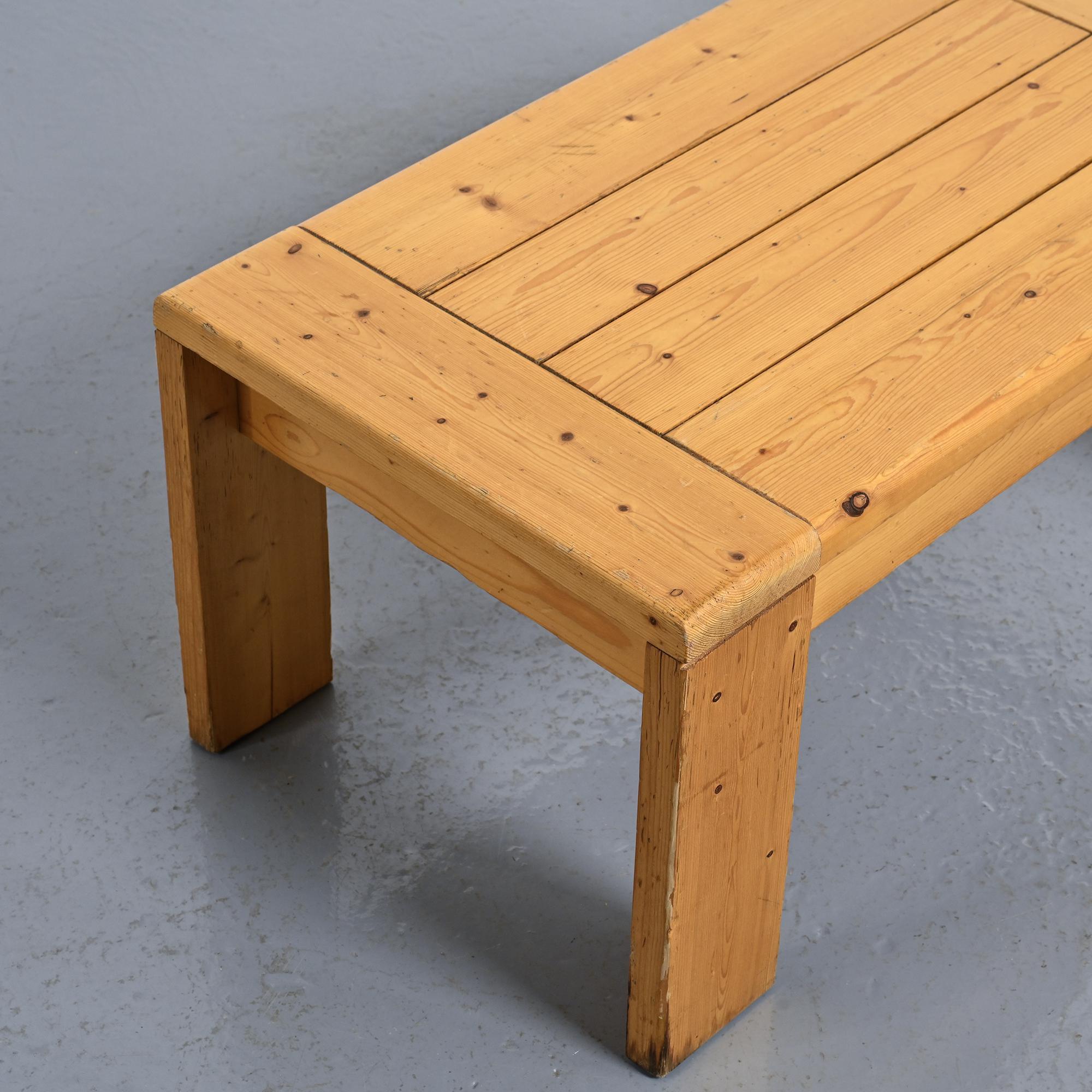 Pine coffee table Les Arcs, circa 1970