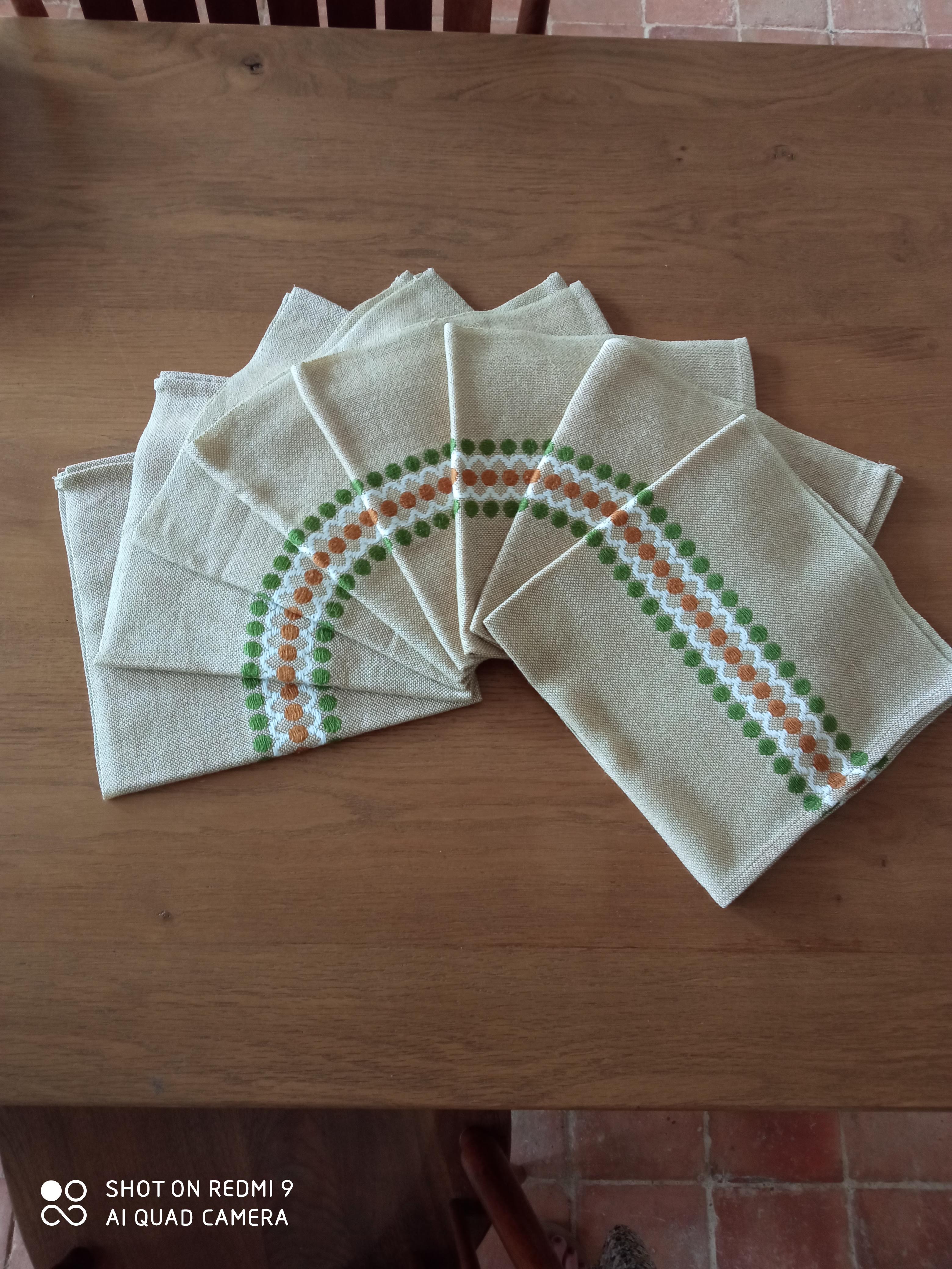 8 vintage 1970 napkins
