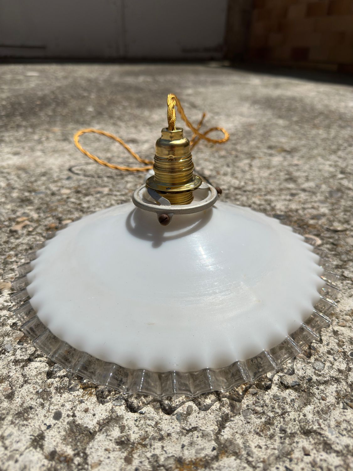 Vintage opaline suspension white and transparent claw brass electricity new