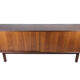 Buffet en palissandre avec portes coulissantes conçues par Omann Junior des années 1960.