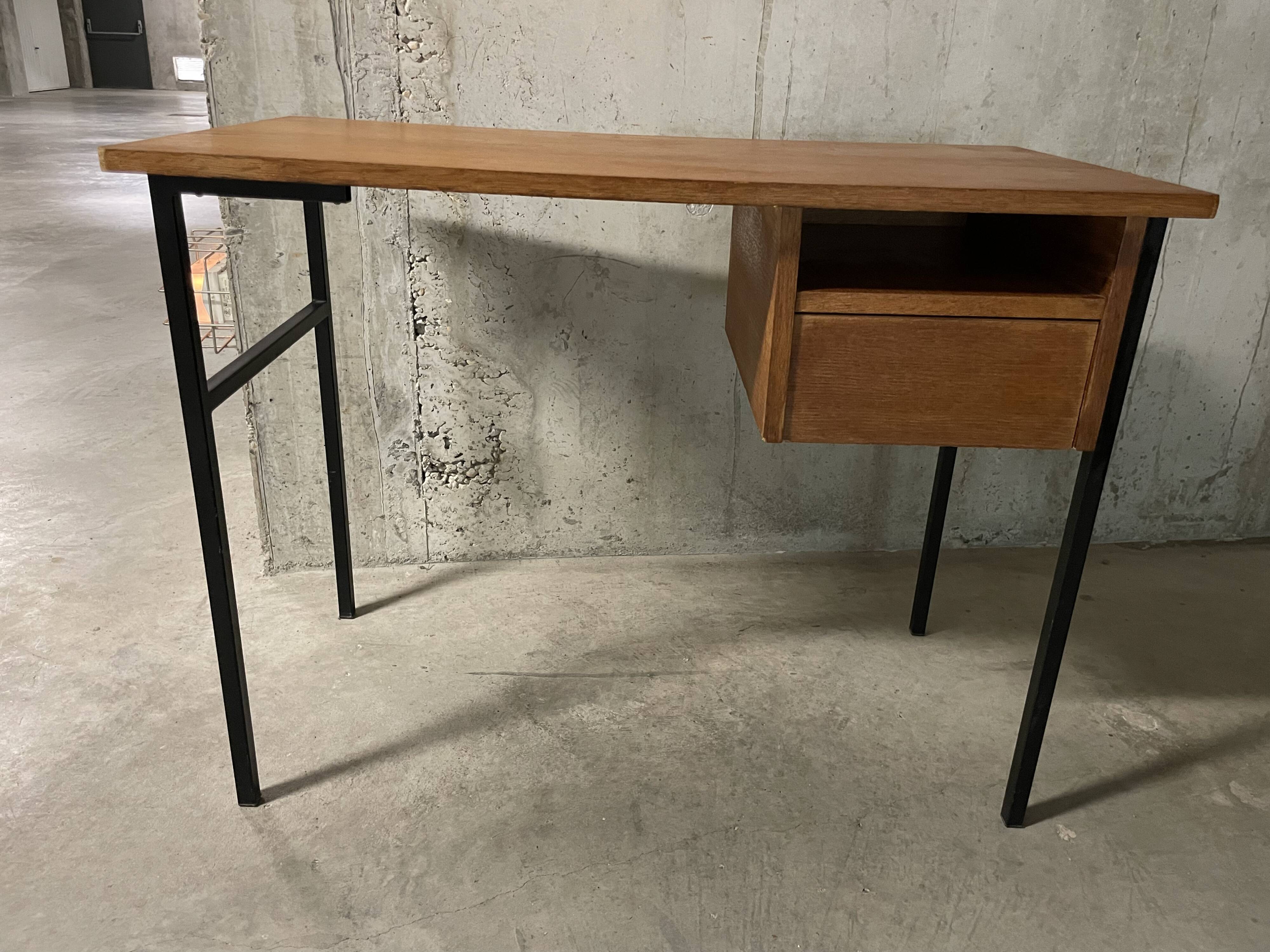 Bureau moderniste