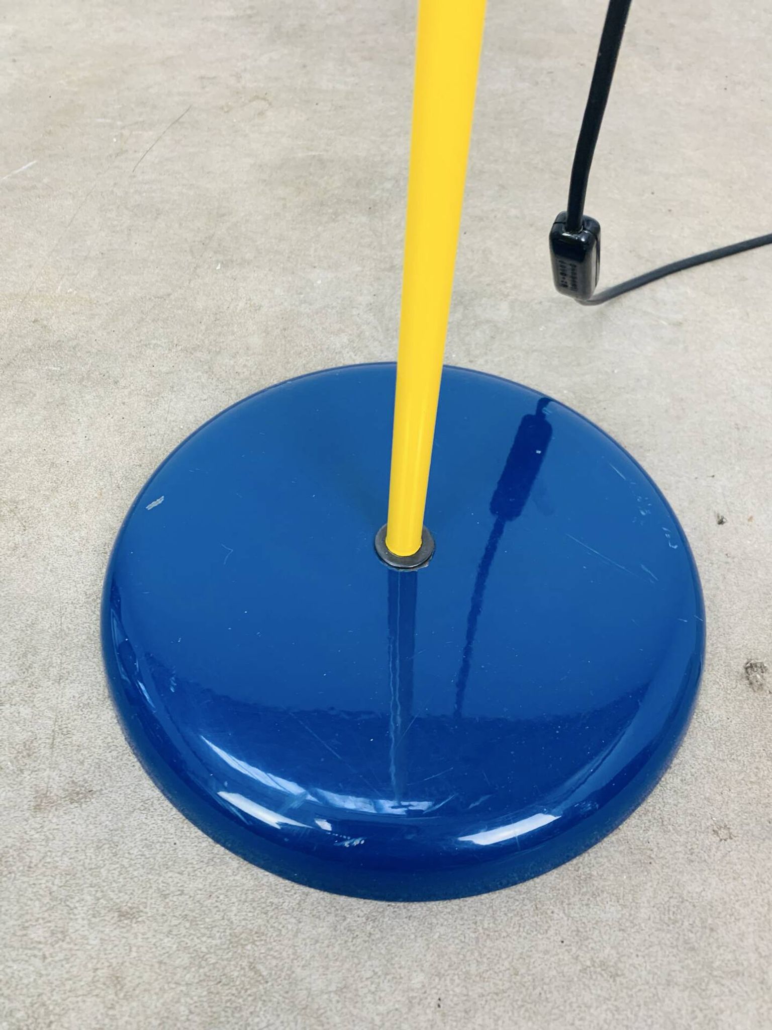 Lampadaire Veneta Lumi couleurs primaires
