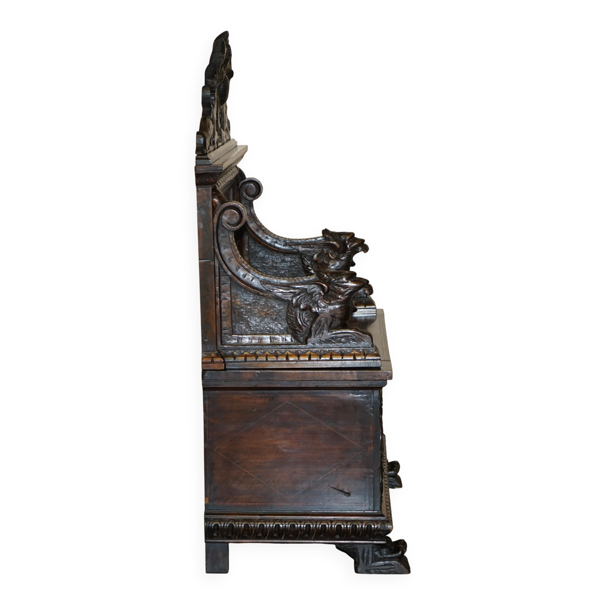 Banc Monks Antique Sculpté Lion Griffon 1860 avec Rangement