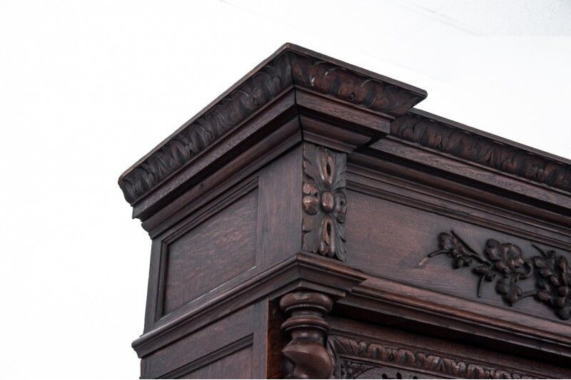 Library in the neo-renaissance style, circa 1890.