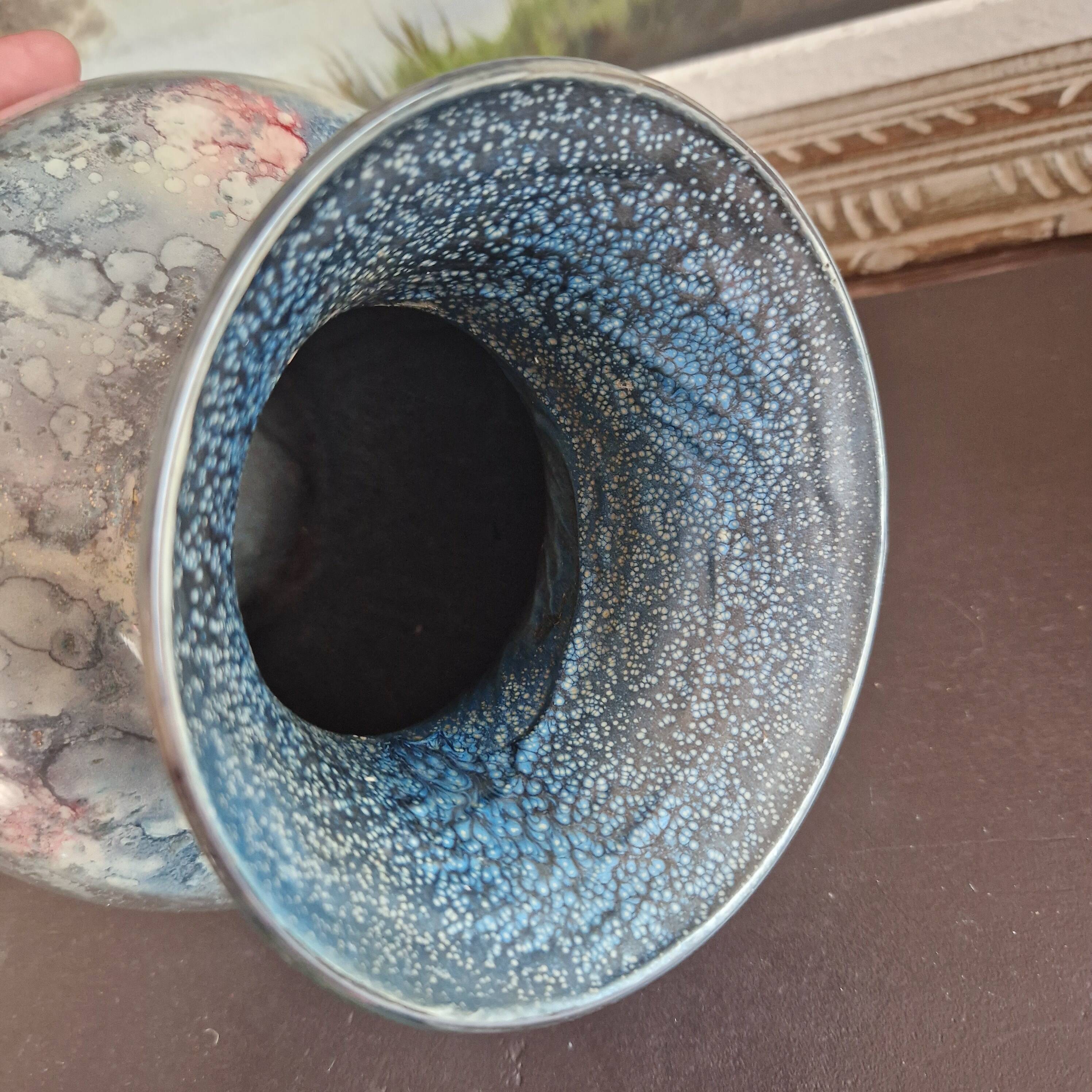 Laque line vase in églomisé glass, unique piece, handmade in france