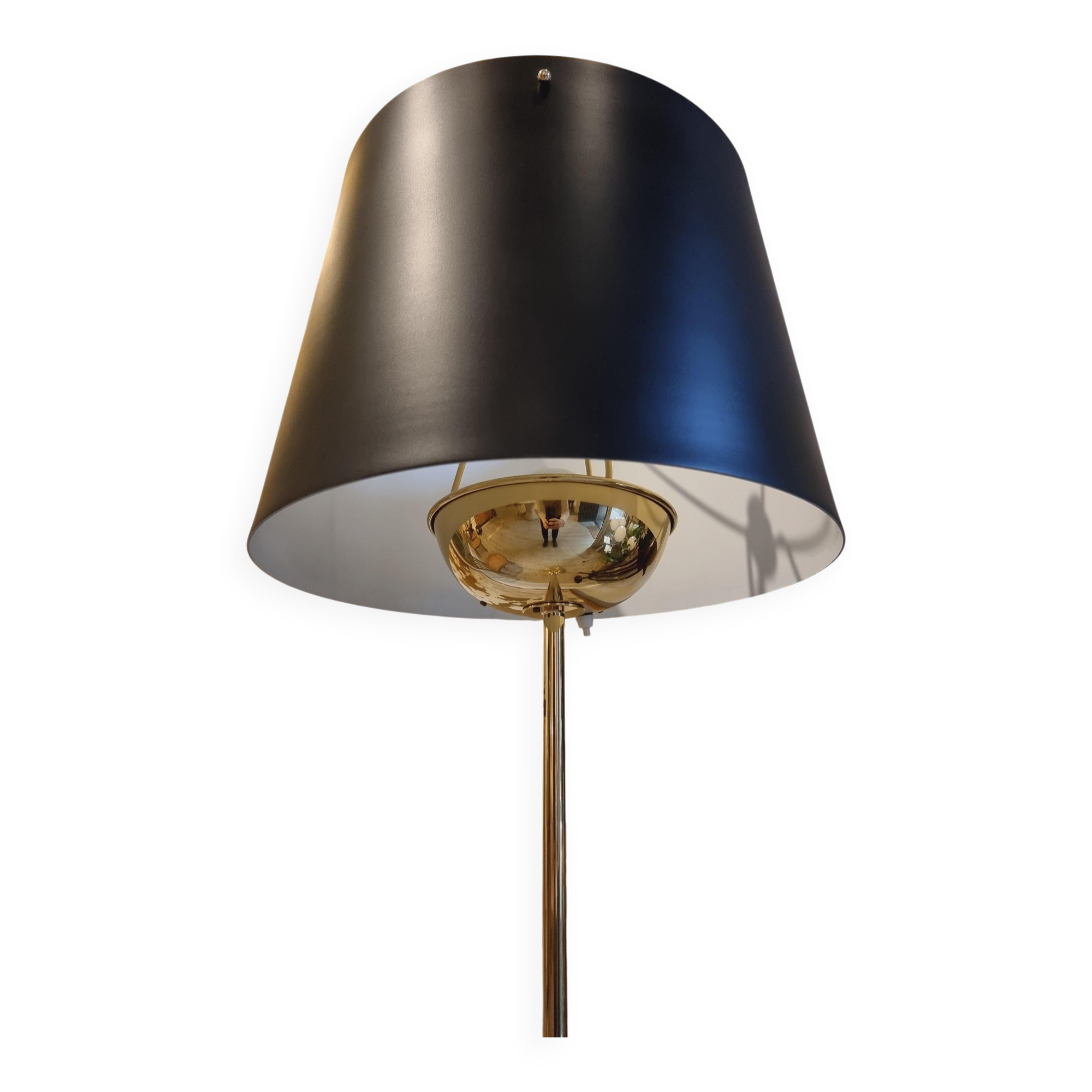 Josef Frank, floor lamp model 2564, for Svenskt Tenn, Sweden, 1950s. Beautiful patina.