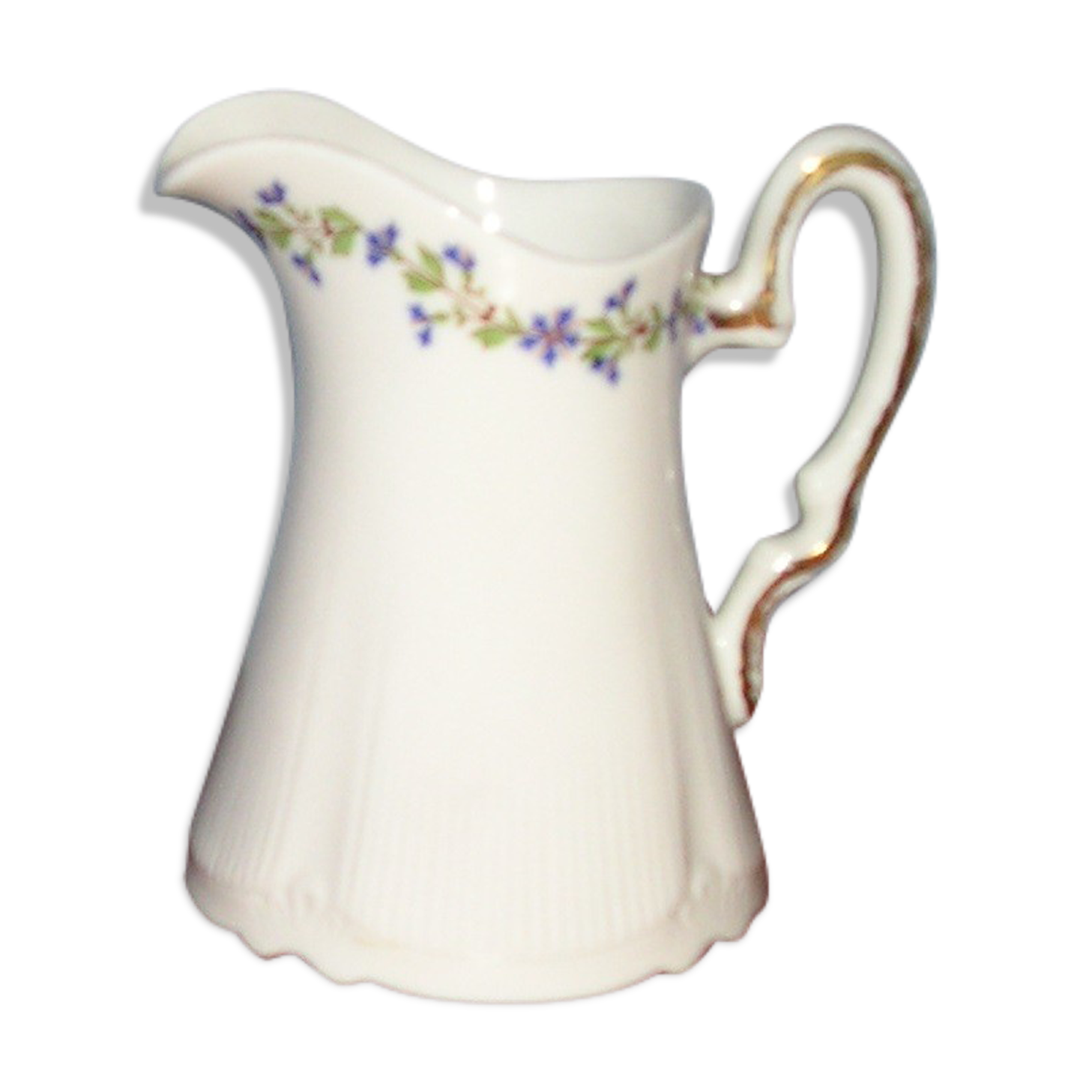 Pitcher in Limoges porcelain, barbel decoration