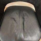 Two armchairs by Eero Saarinen for Knoll international