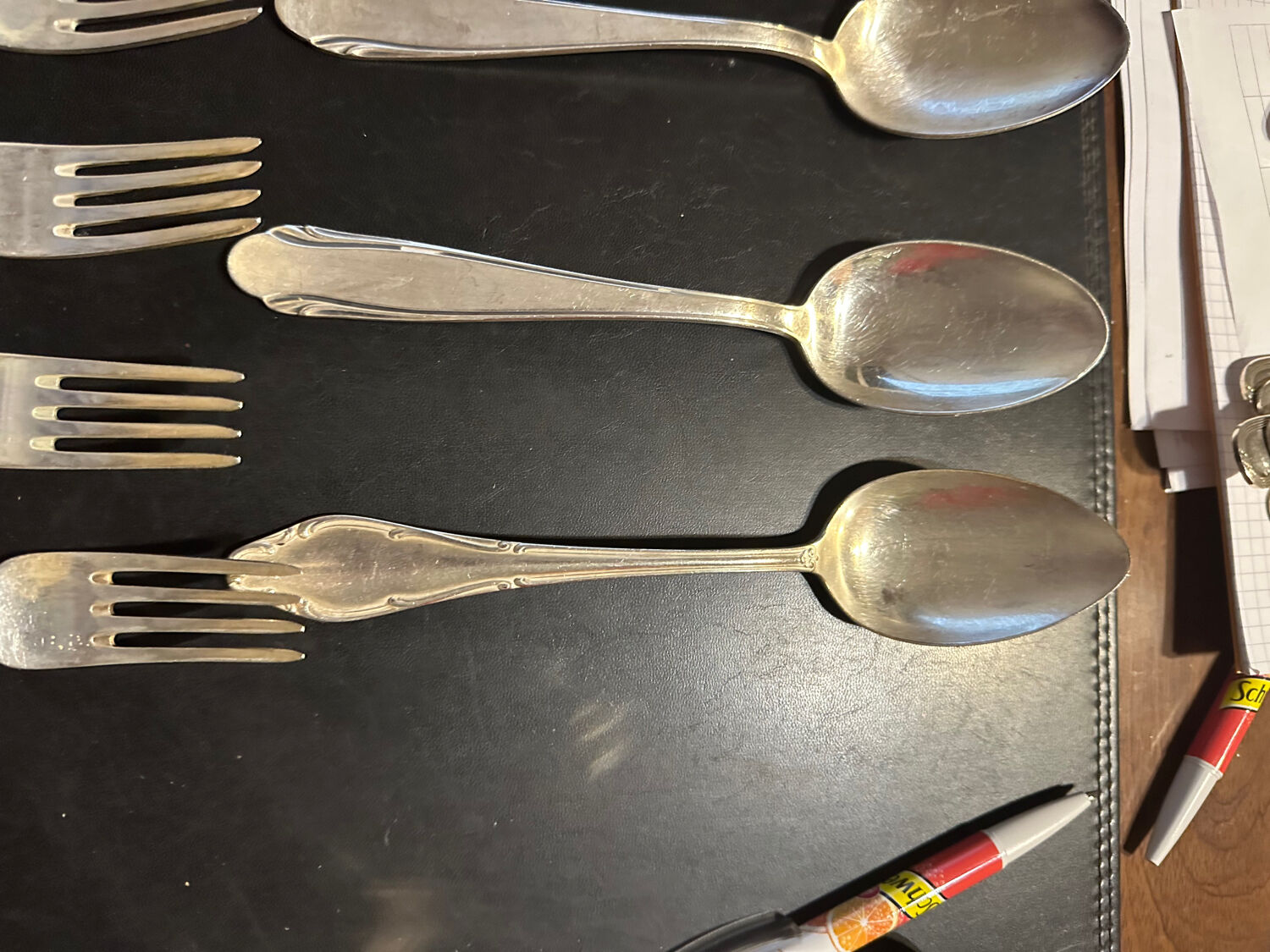 6 silver-plated spoons and 6 forks