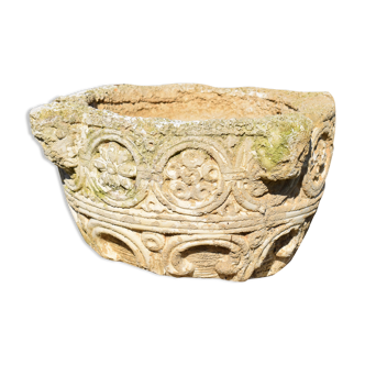 Planter of gothic style bénitier