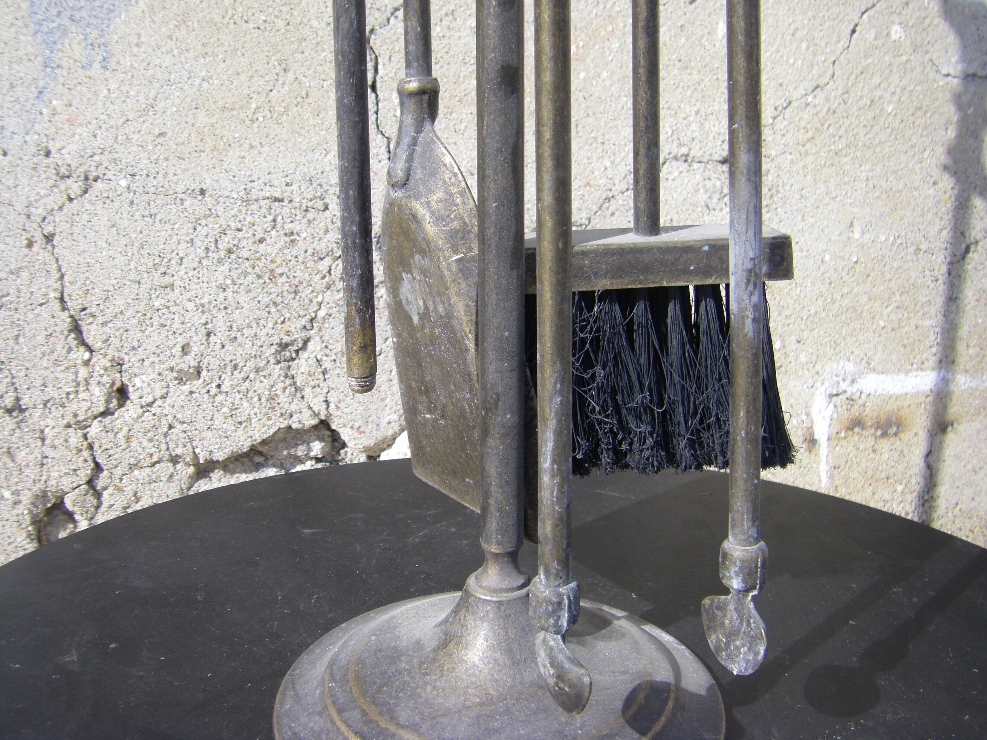 Vintage fireplace servant