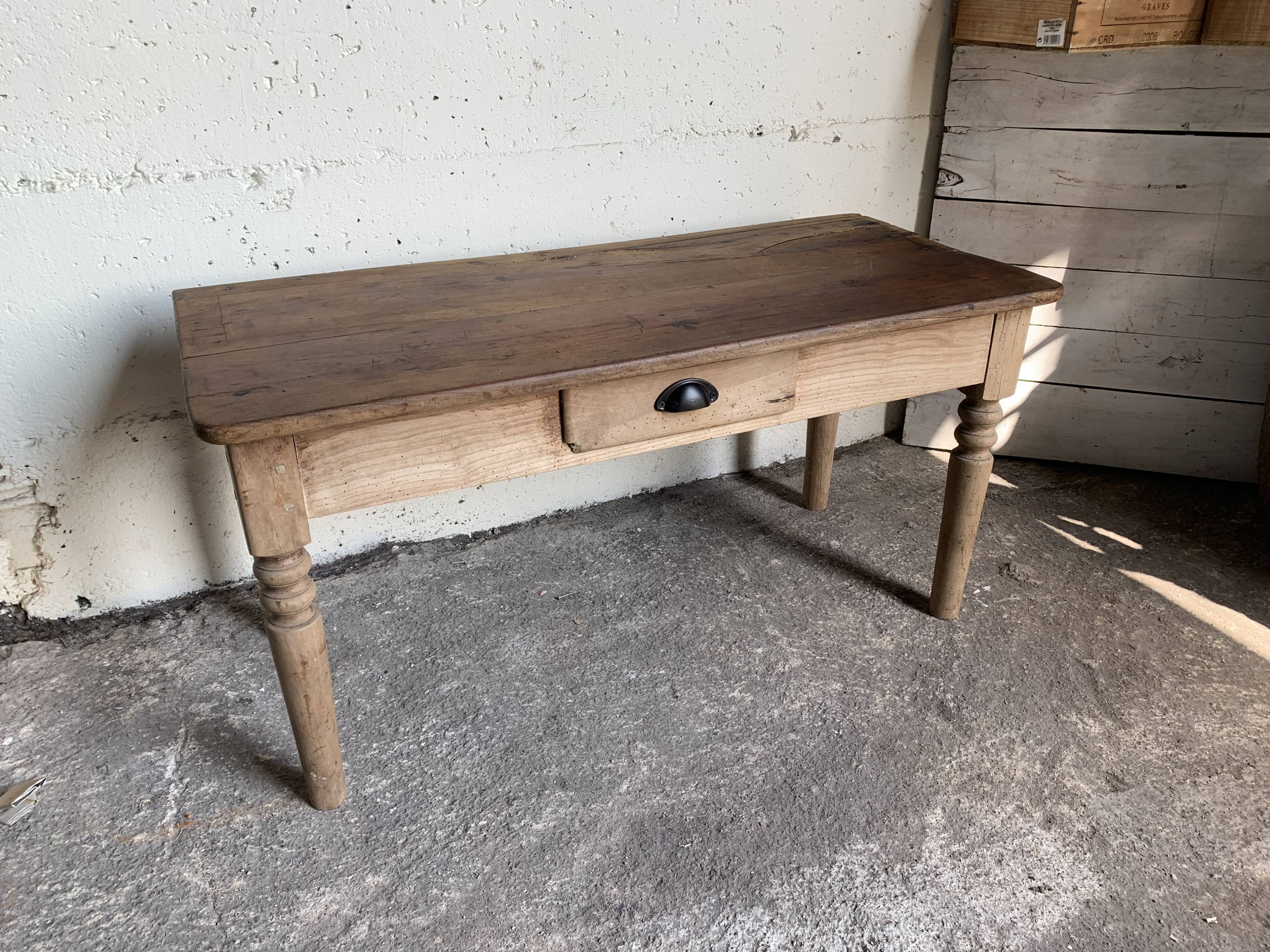 Raw bio coffee table