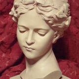 Bust woman art nouveau, patina terracotta beige light