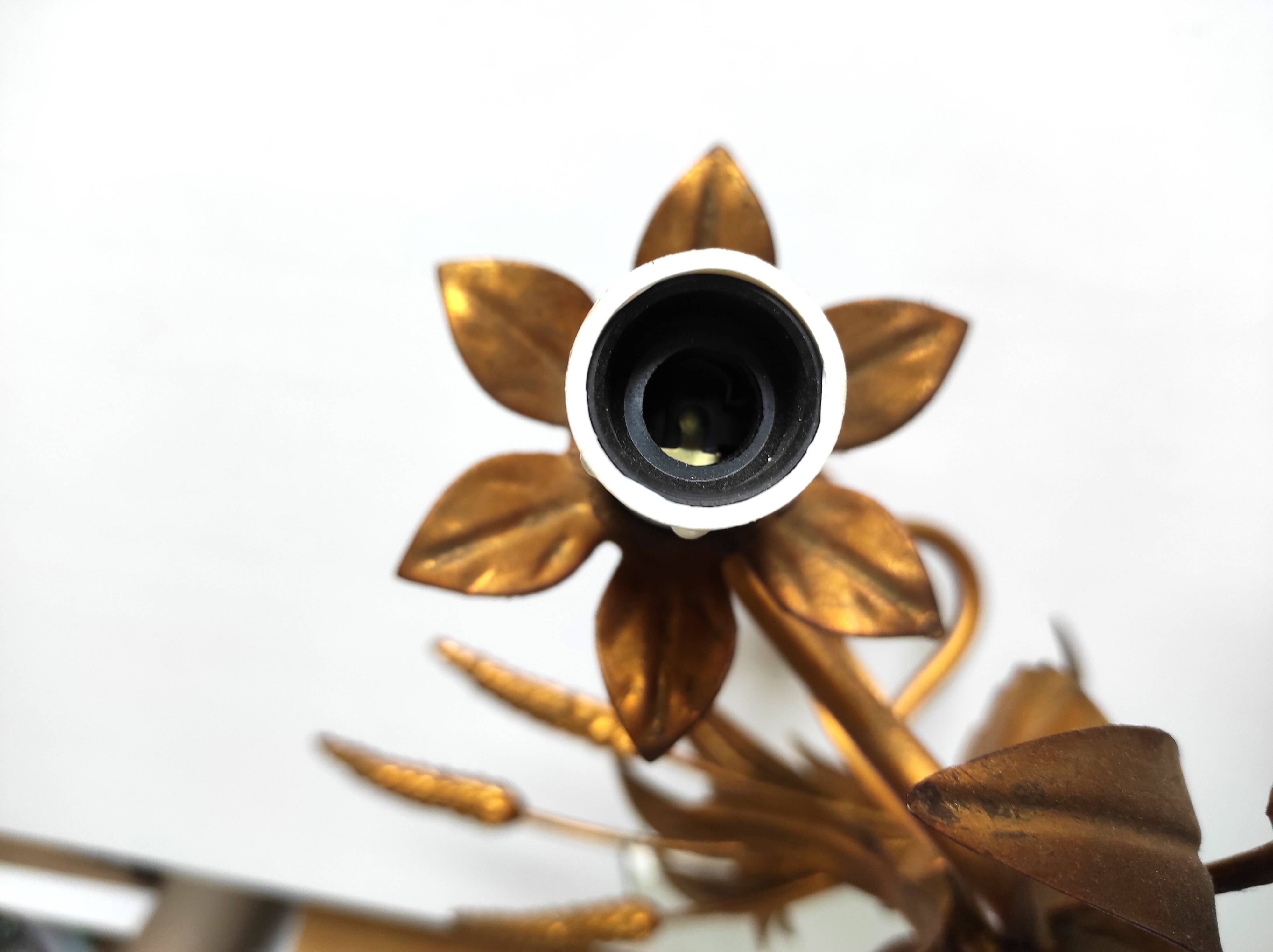 Pair of wall lights with ears of wheat decor