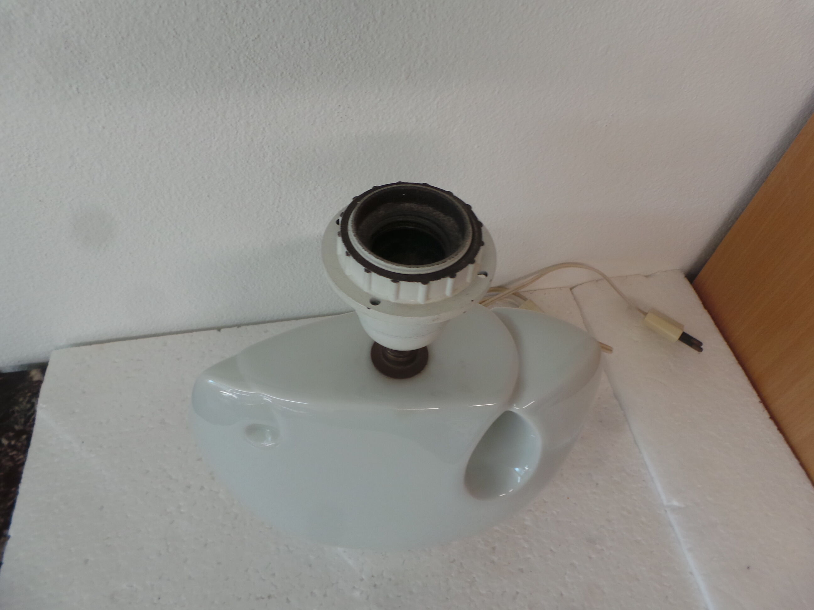 Virebent porcelain vintage lamp foot