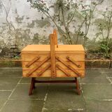 Worker - sewing box on vintage wooden legs - 3 floors