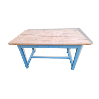 Farm table in oak rough tray vitrify Nordic green foot a drawer covered