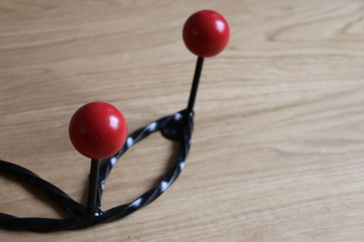 Peg twisted 5 reds years 50