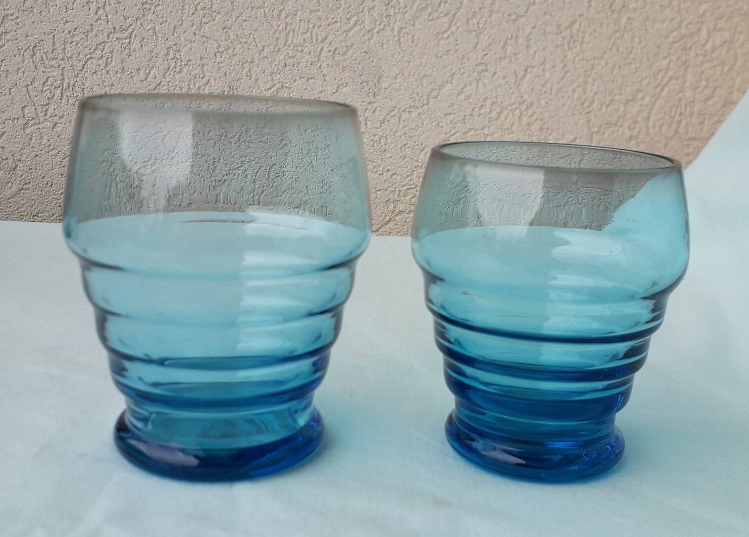 8 blue glasses
