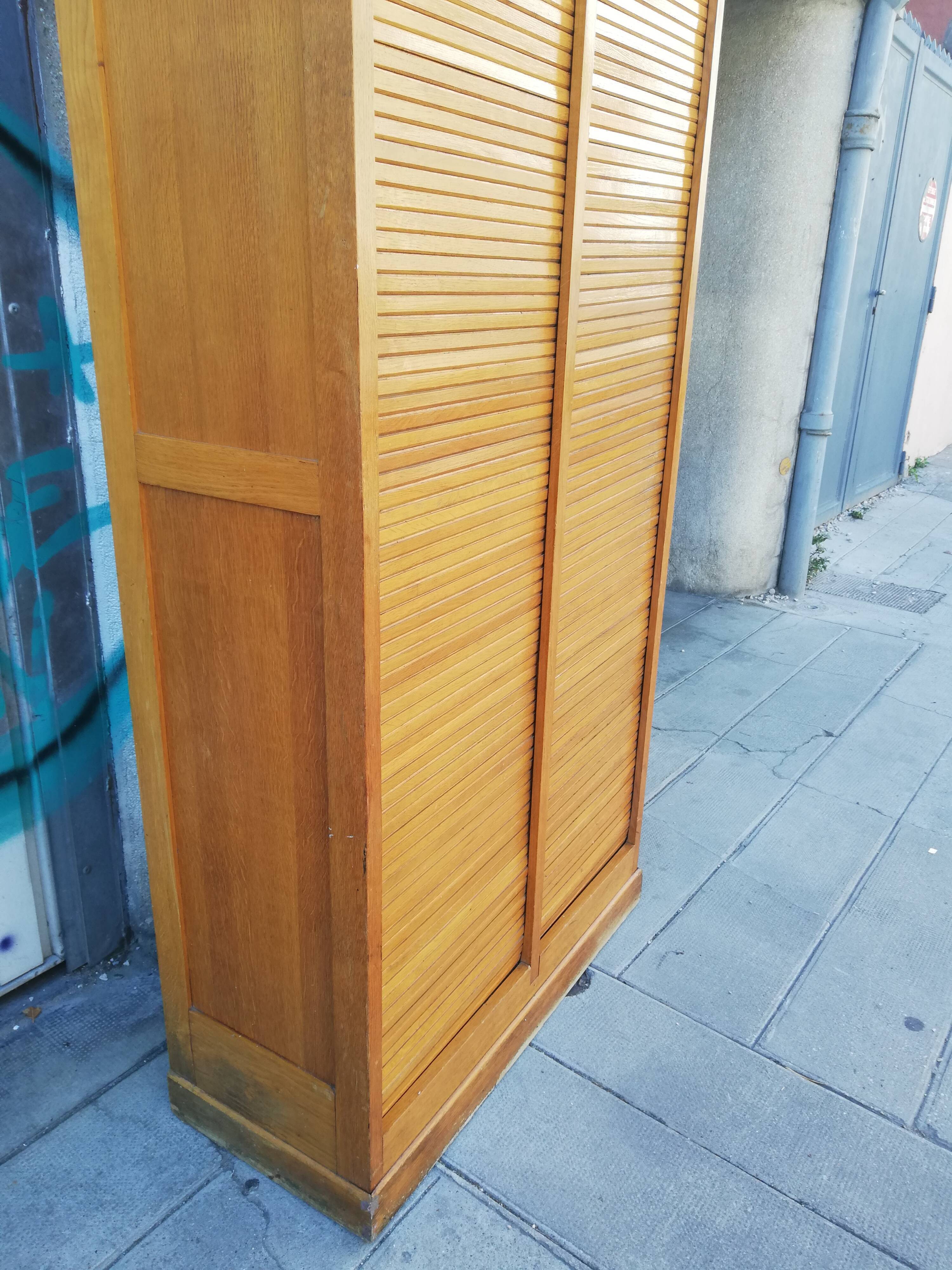 Notary furniture double oak curtain binder