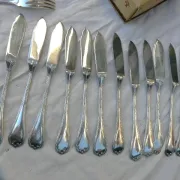 Service à poisson 24 couverts Christofle modèle Rubans croisés