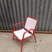 Fauteuil de jardin enfant en métal rouge