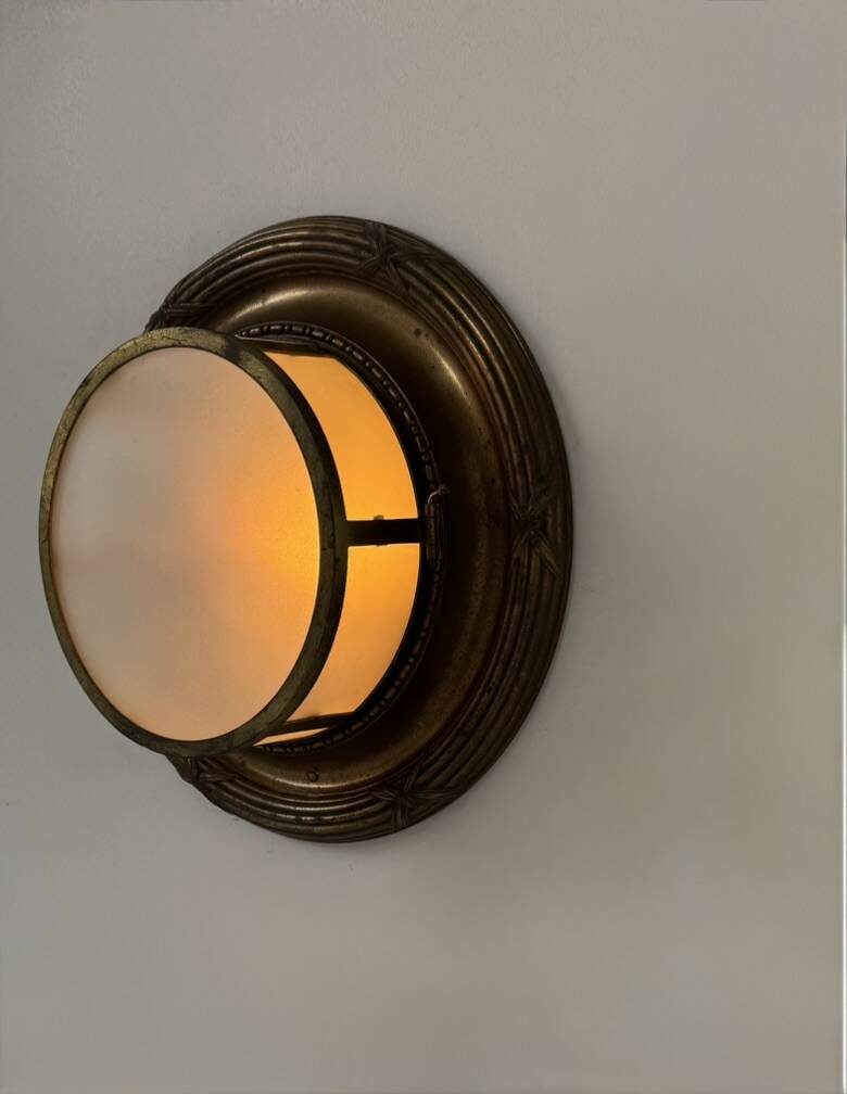 Vintage XL wall light, brass, copper and frosted glass, France, 1930.