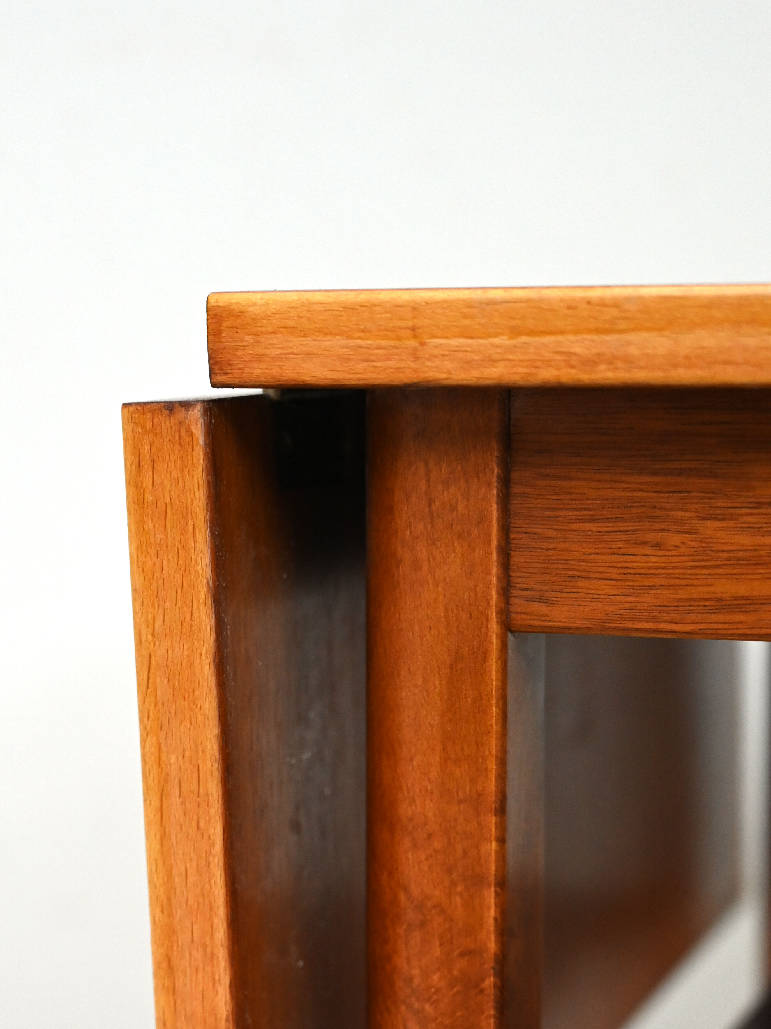 Vintage coffee table with wings