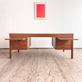 Grand bureau de direction en teck avec cuir, années 60