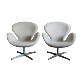 Swan armchairs design Arne Jacobsen for Fritz Hansen, 1960s