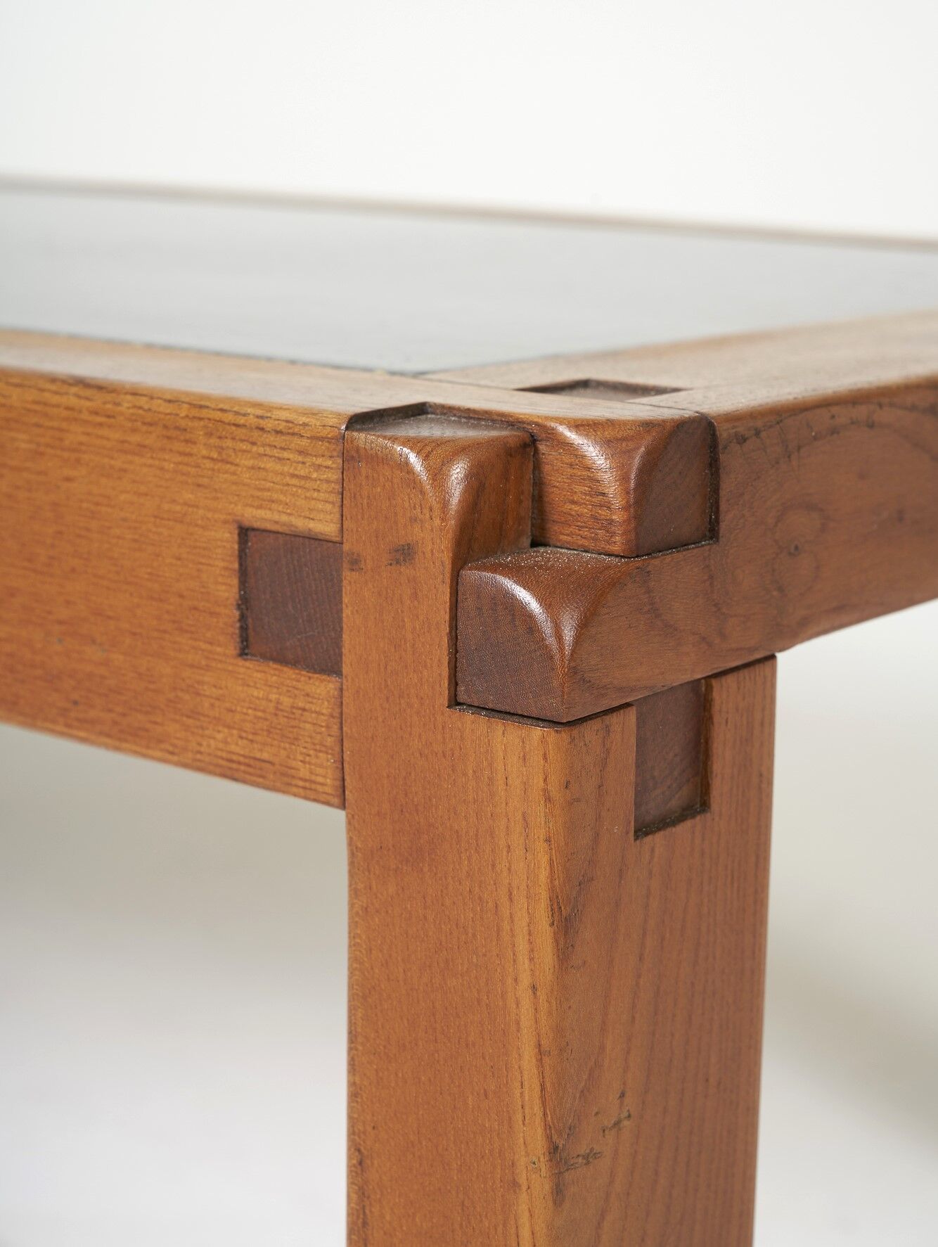 Table basse T.18 Pierre Chapo, France 1960s