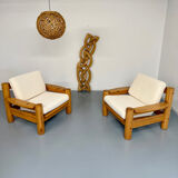 Set of 2 armchairs in solid pine with boucle fabric, 1970s Scandinavian design.