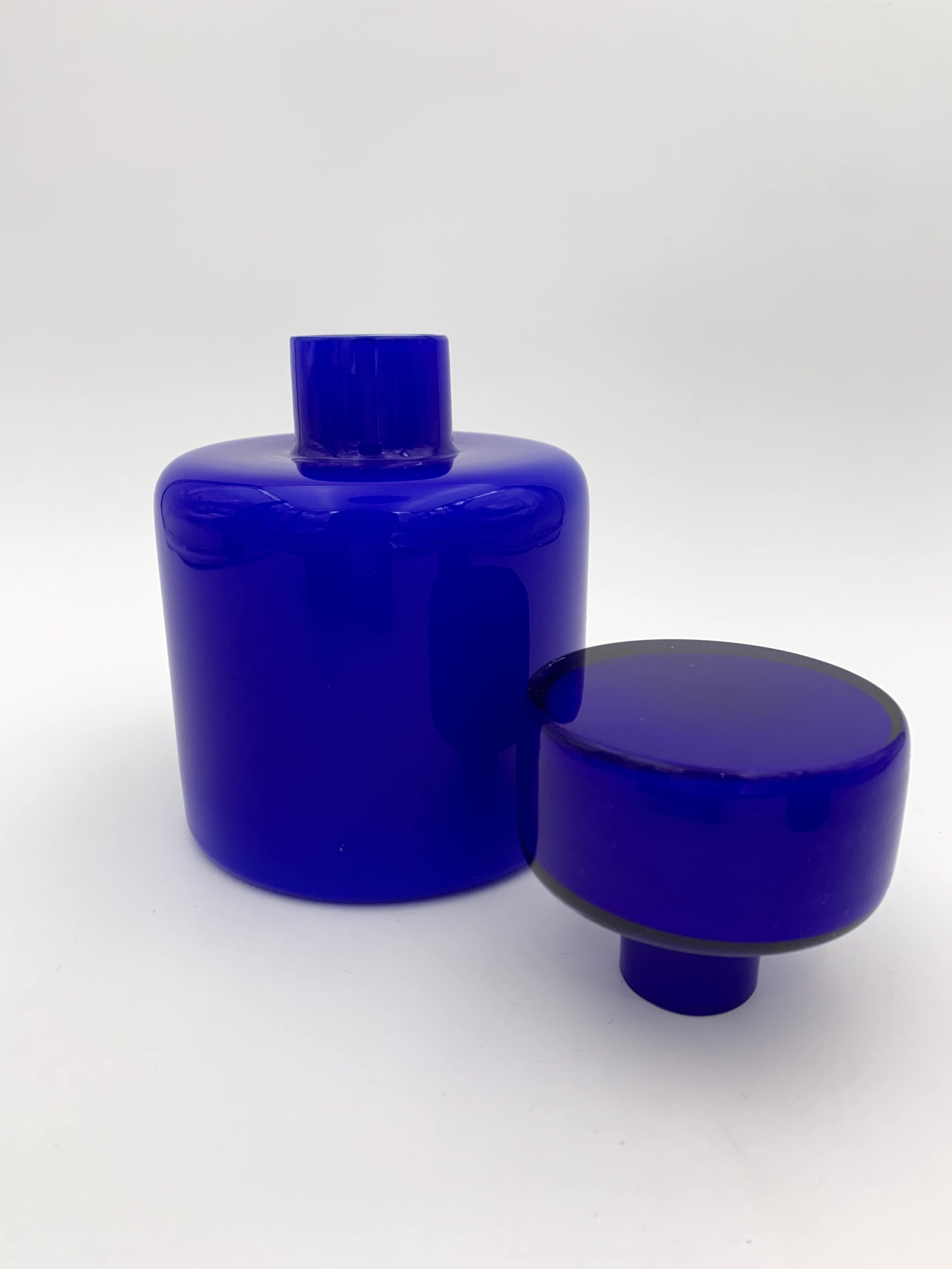 Set of glass bottles, toilet pad, Klein blue - 20th century