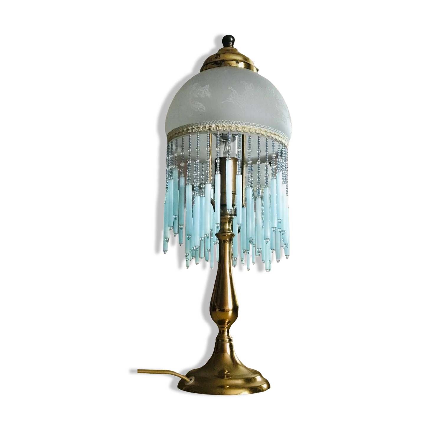 Tassel table lamp