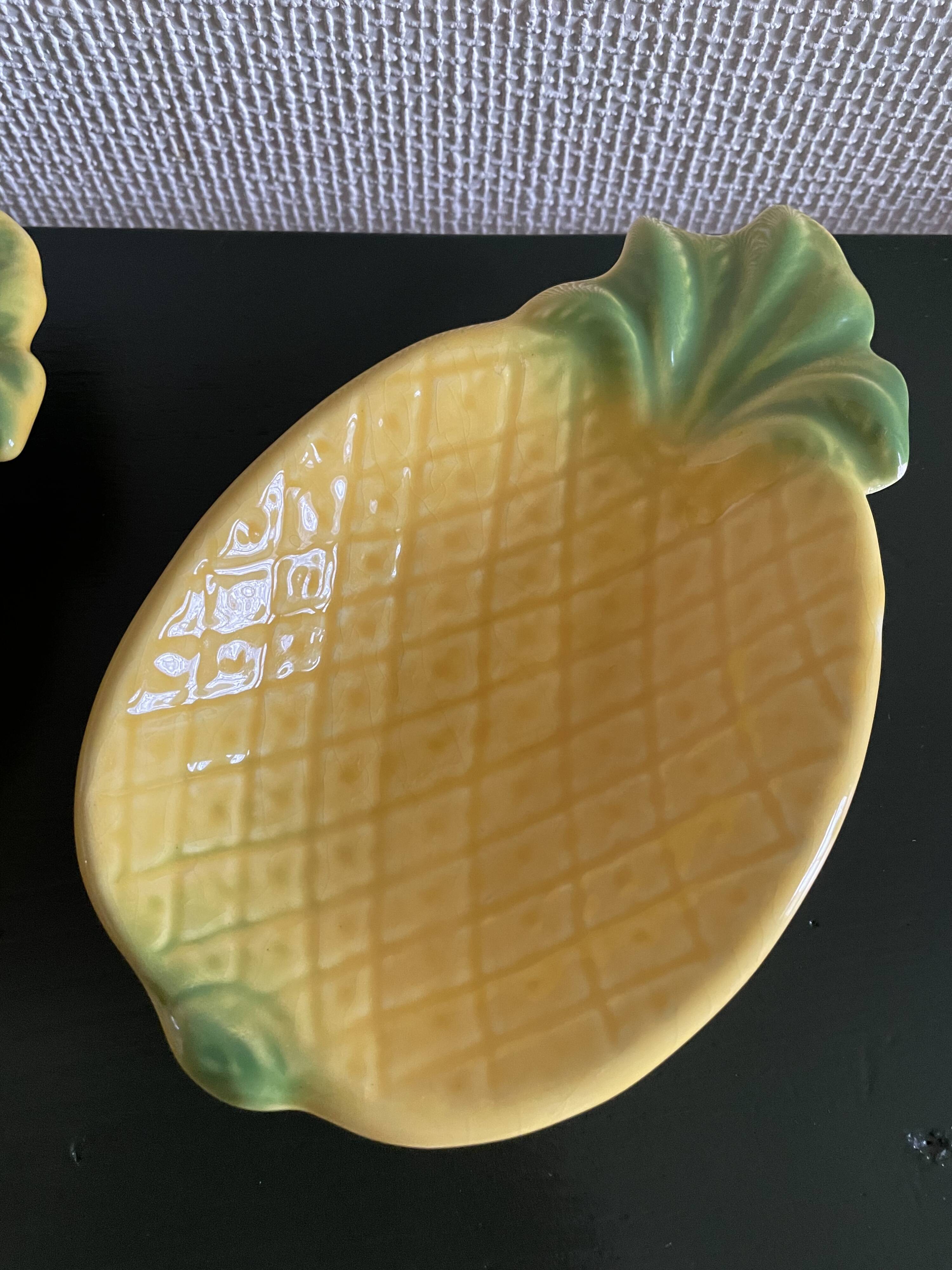 Pineapple cups