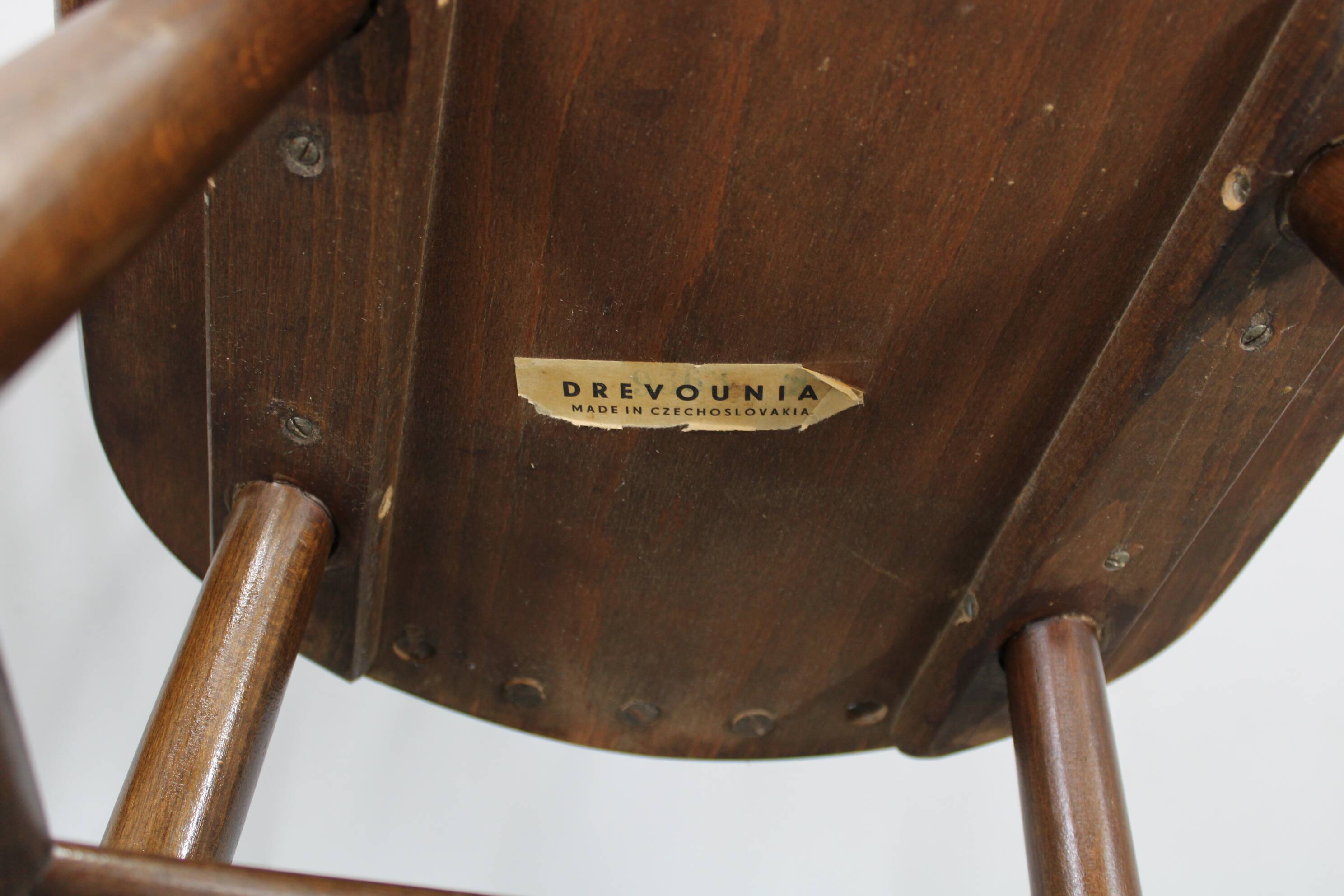 Pair of Drevounia solid beech and plywood veneer chairs, Czechoslovakia, 1970s