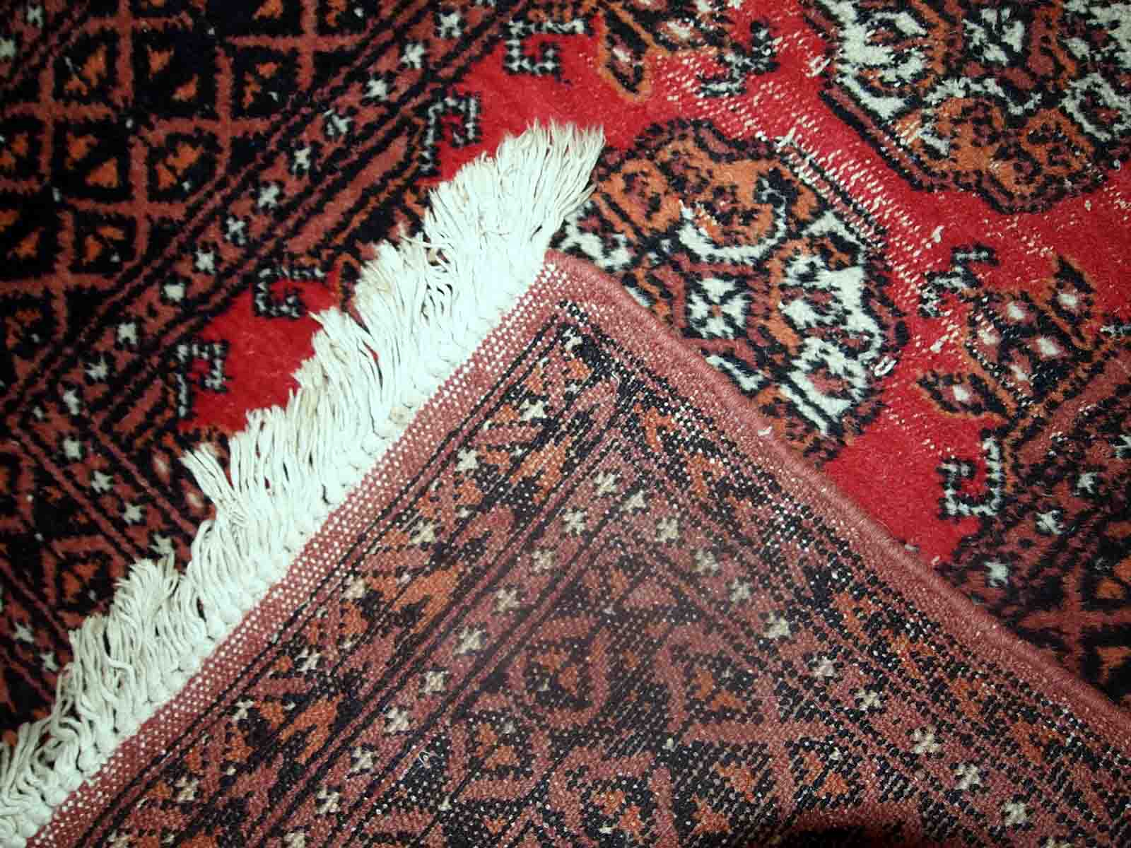 Vintage pakistani carpet lahore handmade 75cm x 119cm 1960s, 1c627