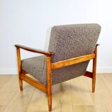 Fauteuil GFM-142, design d'Edmund Homa des années 70, bouclé épais marron chocolat - 2 pièces disponibles.