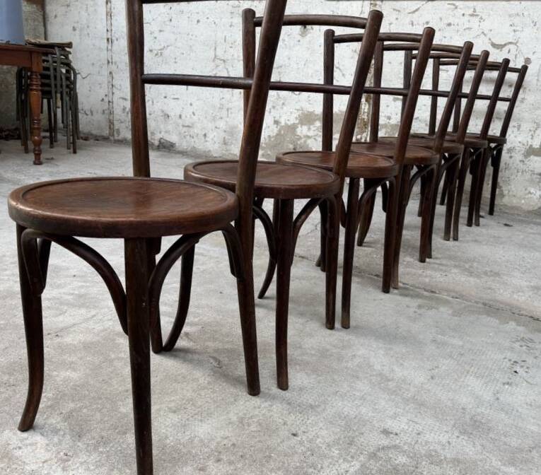 Set of 7 old Baumann bistro chairs in curved wood with round seat