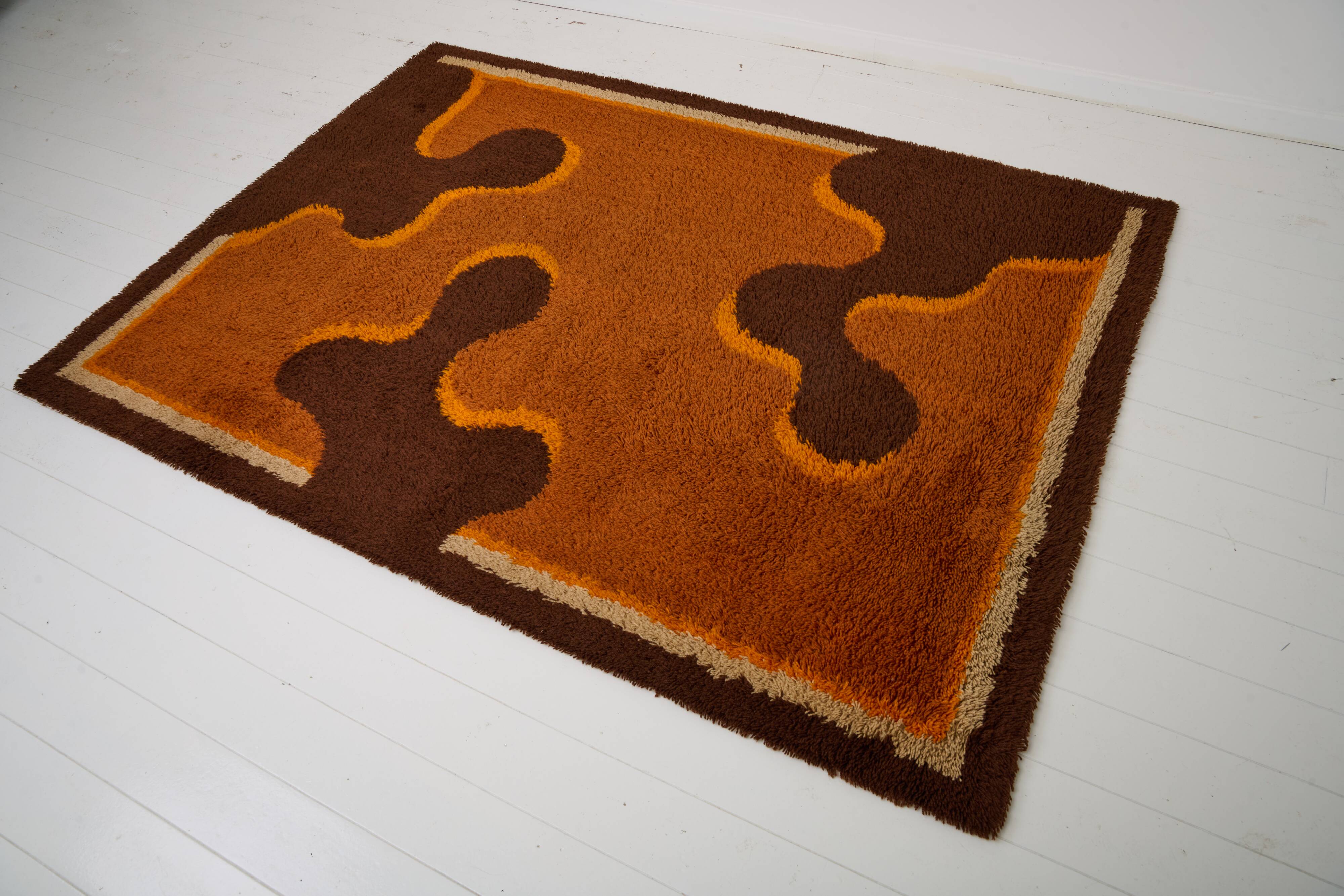Space Age Rug, 1970-1980