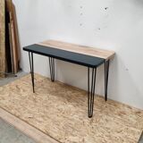 Office table in solid maple and gray band